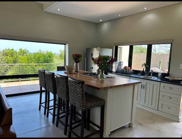 4 BEDROOM HOUSE FOR SALE IN ZINI RIVER ESTATE